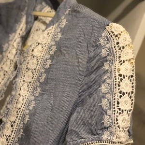 Gorgeous Anthropologie blouse!